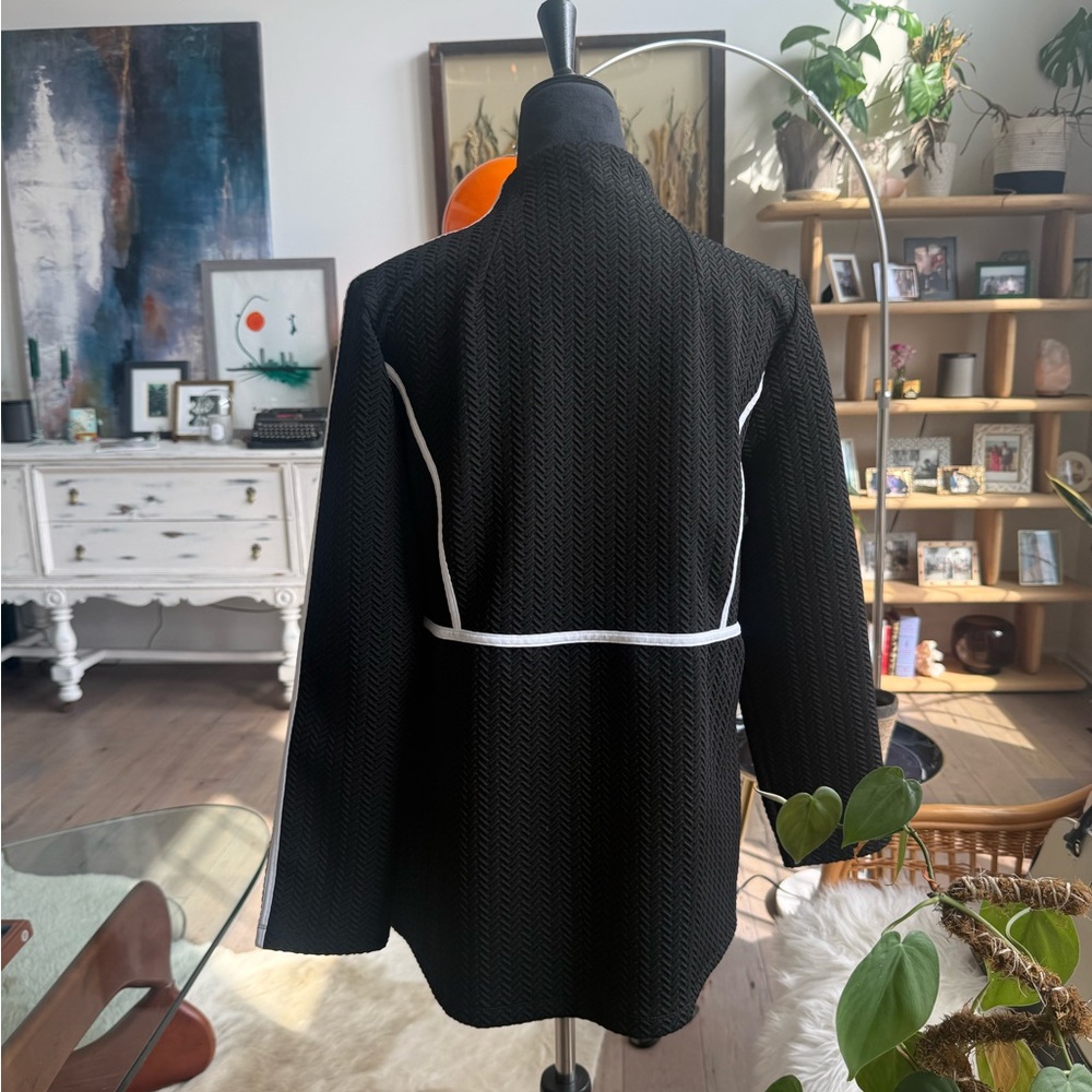 Zenergy by Chico’s Black Women's Open-Front Jacket with White Piping - Picture 3 of 5